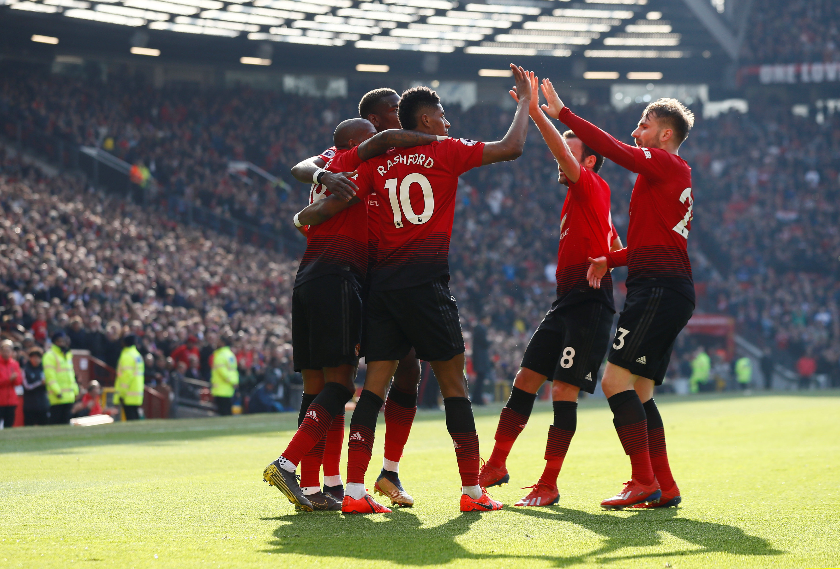 约反映出曼 约反映出曼